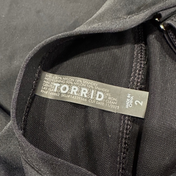 Torrid Black Lattice Wireless One- Piece Swim Dress NWOT - Picture 15 of 16